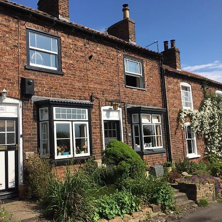 Cosy Lincs Wolds Cottage In Picturesque Tealby ภายนอก รูปภาพ